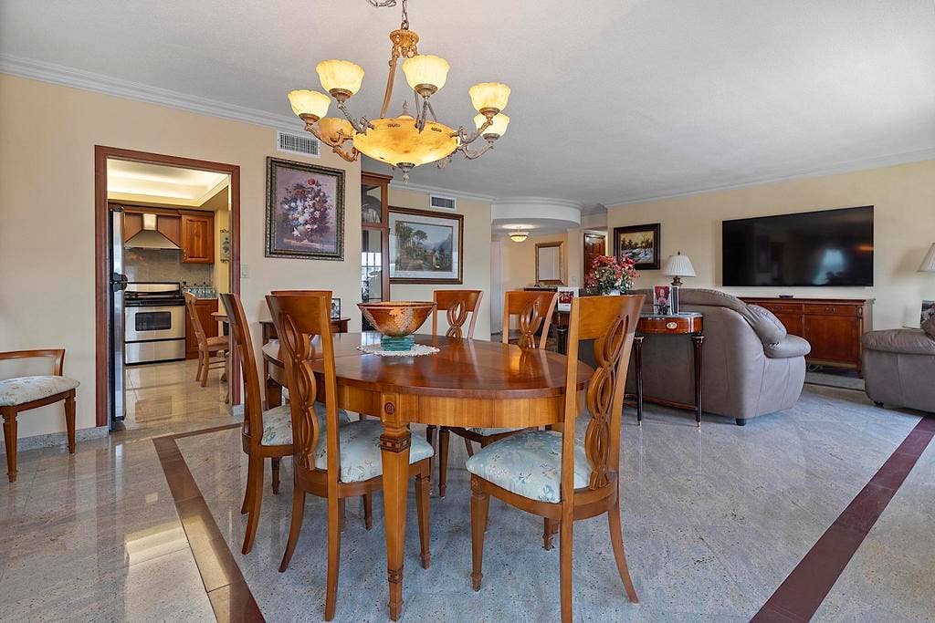 3475 S Ocean Boulevard, #4010, Palm Beach, FL 33480 3745 S. Ocean Boulevard, Palm Beach - un
