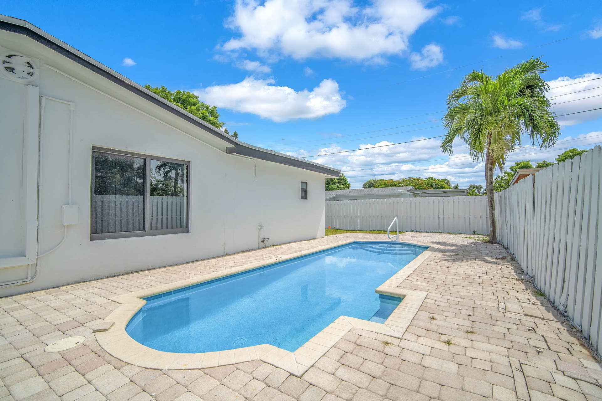 850 SW 1ST Terrace, Pompano Beach, FL 33060 31-web-or-mls-DSC_0157