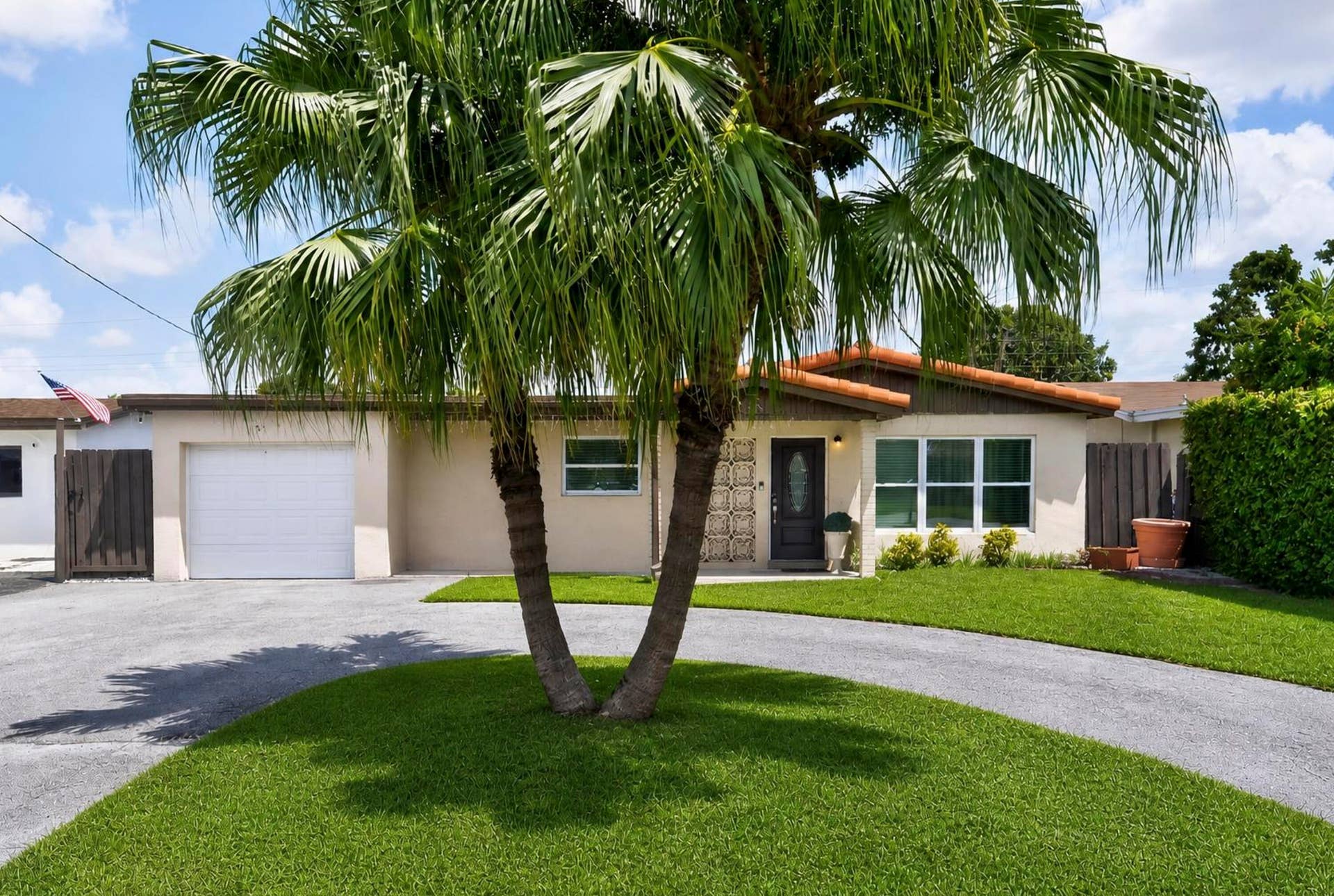 7961 N NORMANDY Street, Miramar, FL 33023 front-5267