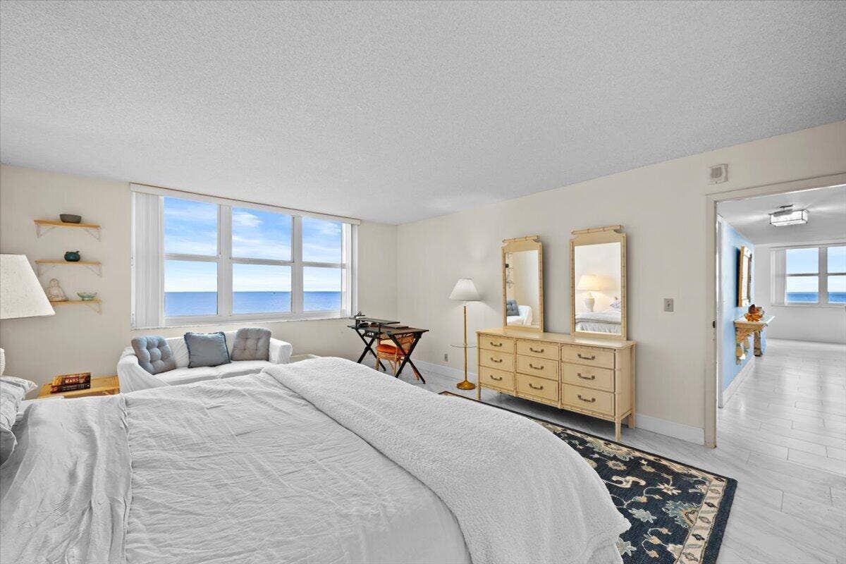 5440 N OCEAN Drive, #706, Singer Island, Singer Island, FL 33404 Master Bed