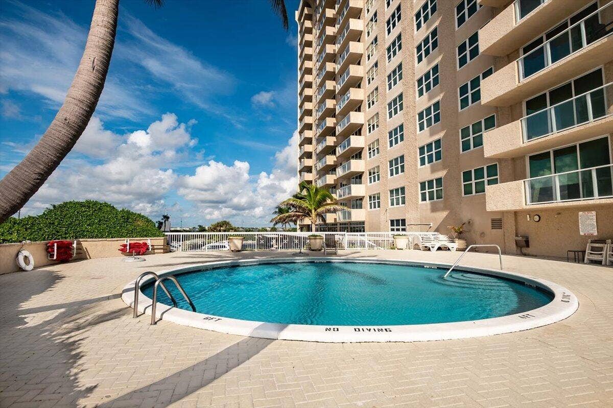 5440 N OCEAN Drive, #706, Singer Island, Singer Island, FL 33404 Pool Deck