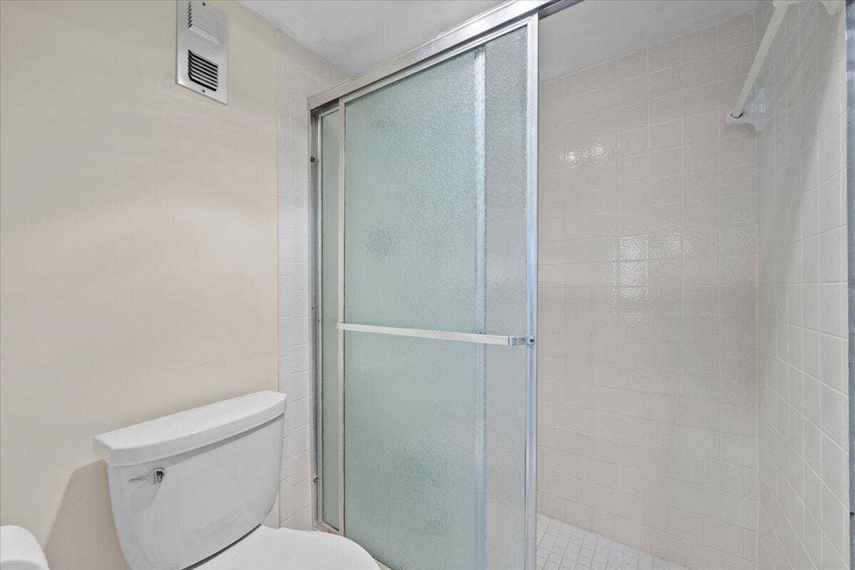 5440 N OCEAN Drive, #706, Singer Island, Singer Island, FL 33404 Master Bath