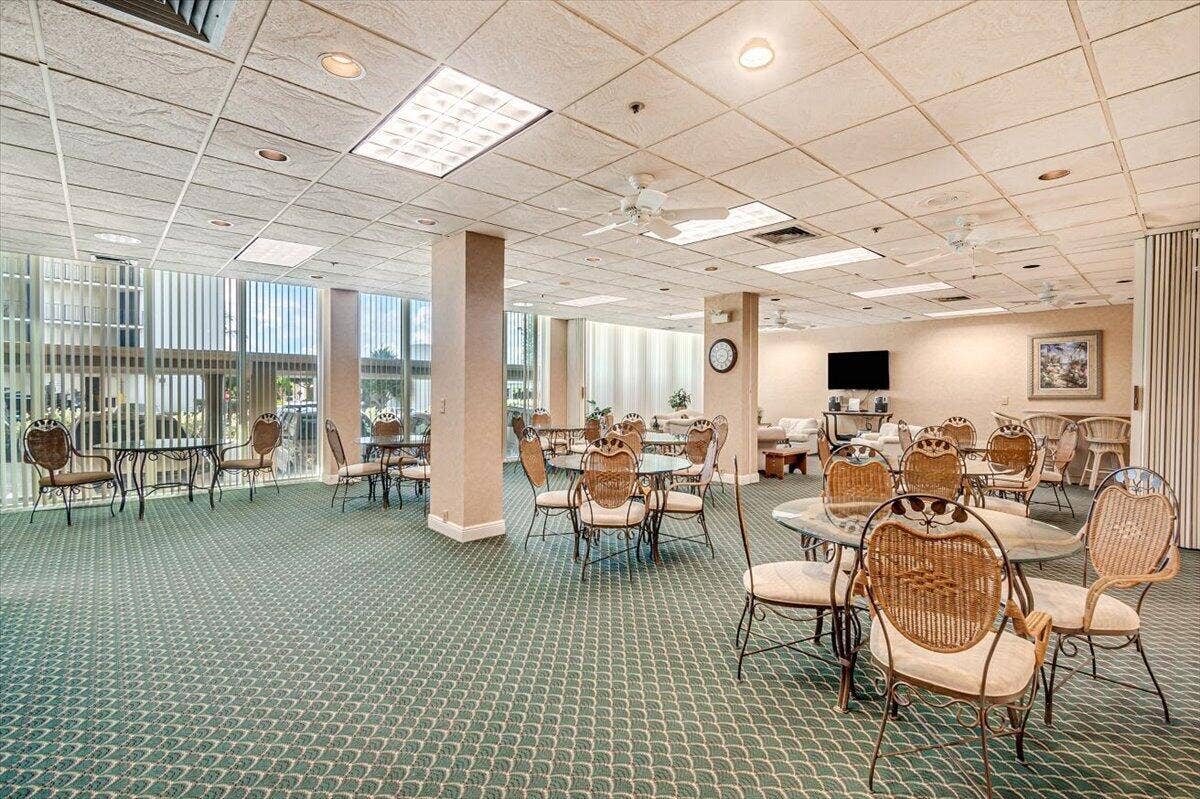 5440 N OCEAN Drive, #706, Singer Island, Singer Island, FL 33404 Common Room