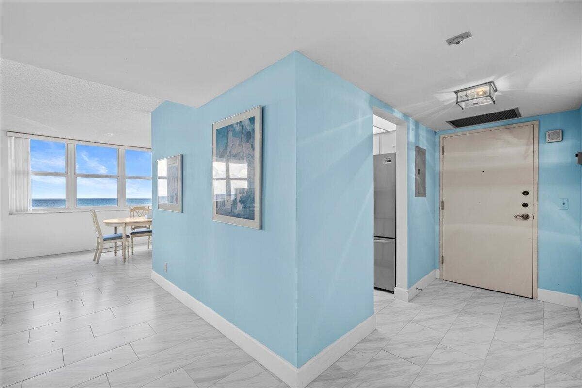 5440 N OCEAN Drive, #706, Singer Island, Singer Island, FL 33404 Front door