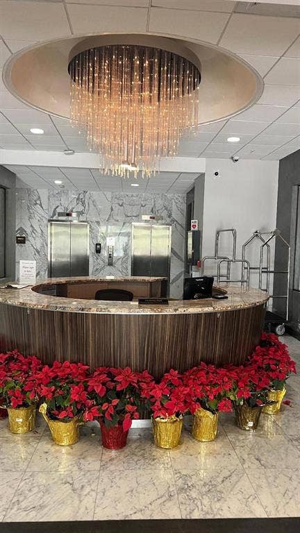 3015 N OCEAN Boulevard, #14K, Fort Lauderdale, FL 33308 a 14k lobby desk