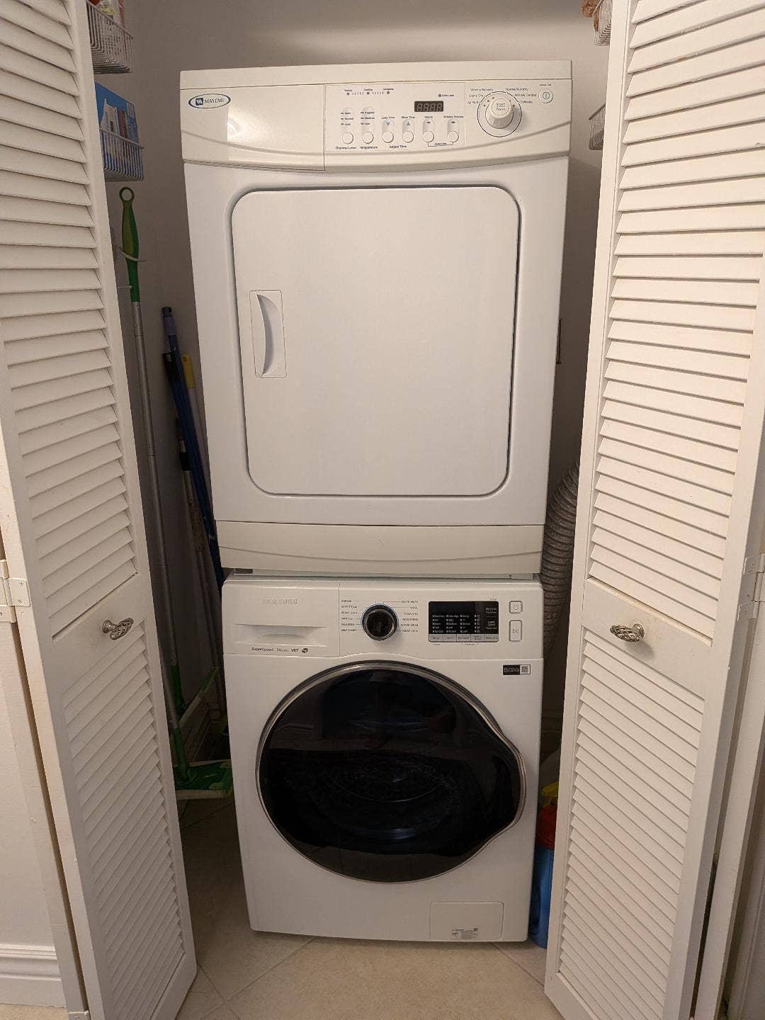 907 Cypress Terrace, #205, Pompano Beach, FL 33069 Washing Closet