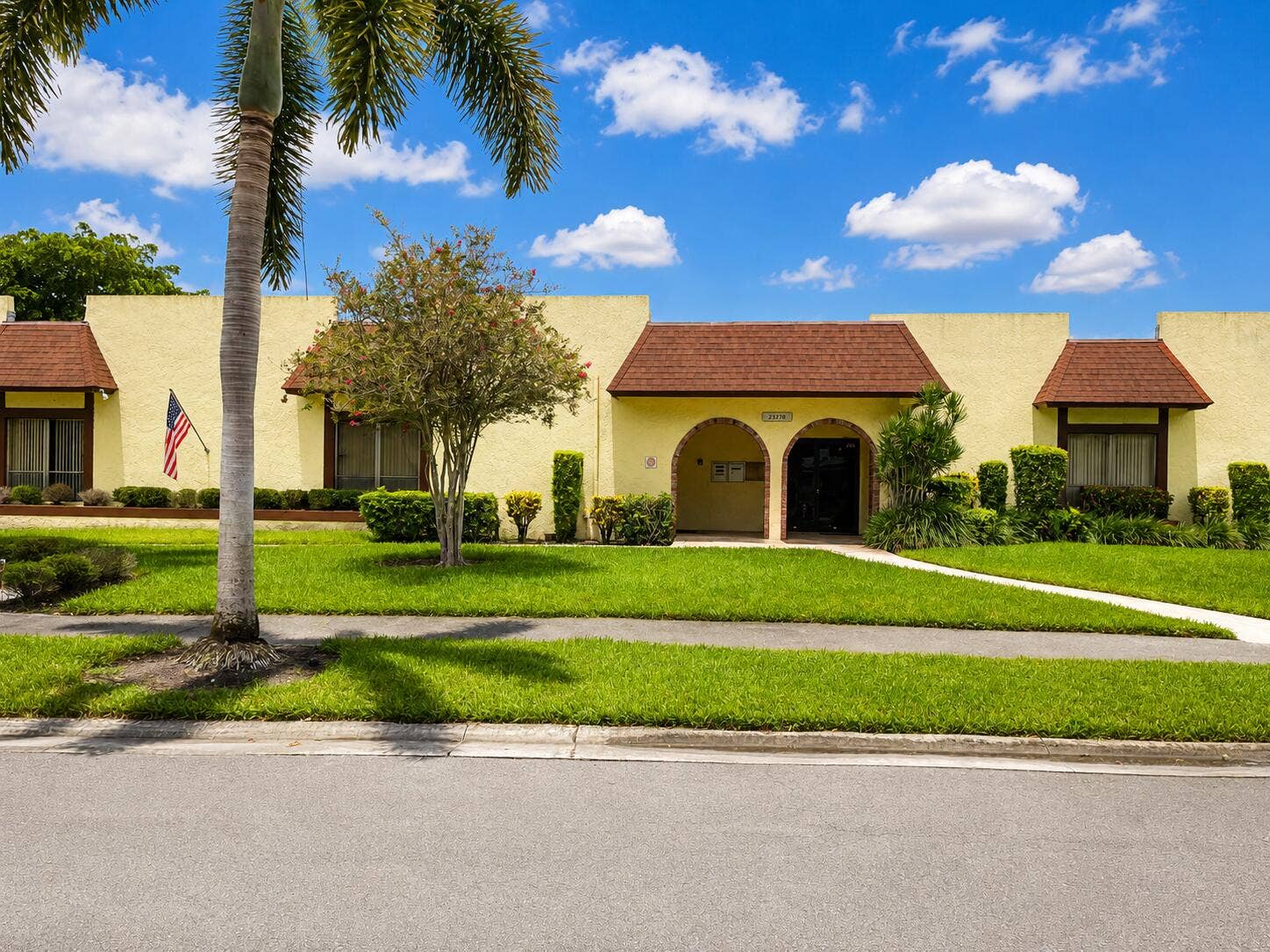 23312 BARLAKE Drive, Boca Raton, FL 33433 club house front