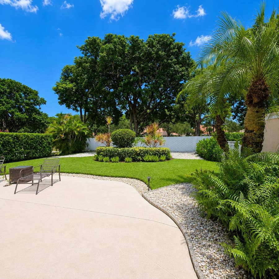 Property photo for 221 Green Point Circle, Palm Beach Gardens, FL