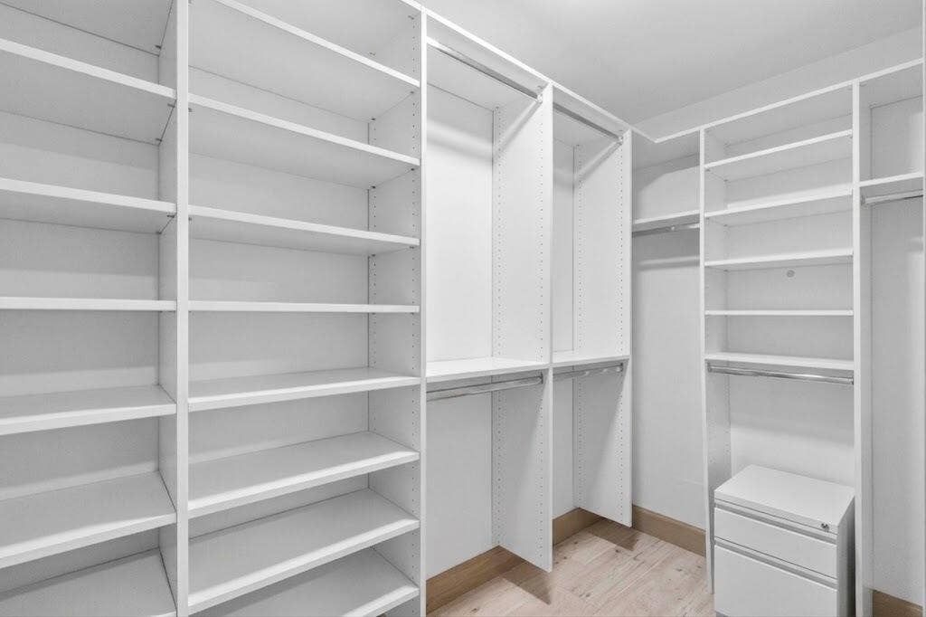 1 Harbourside Drive, #3403, Delray Beach, FL 33483 Master Walk-in Closet