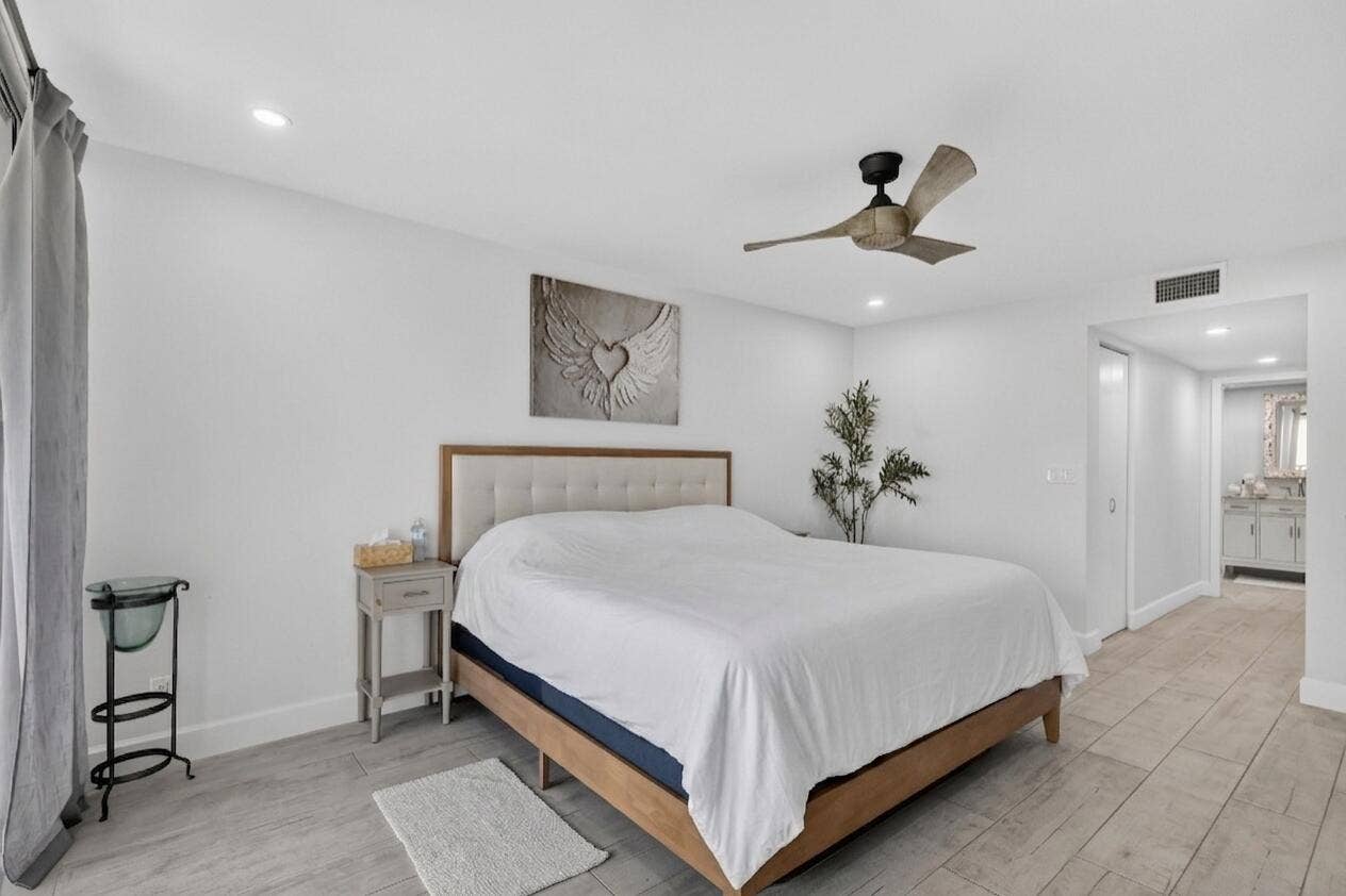 1 Harbourside Drive, #3403, Delray Beach, FL 33483 Master bedroom