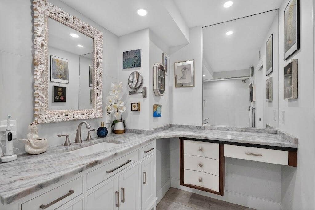 1 Harbourside Drive, #3403, Delray Beach, FL 33483 Master bath vanity