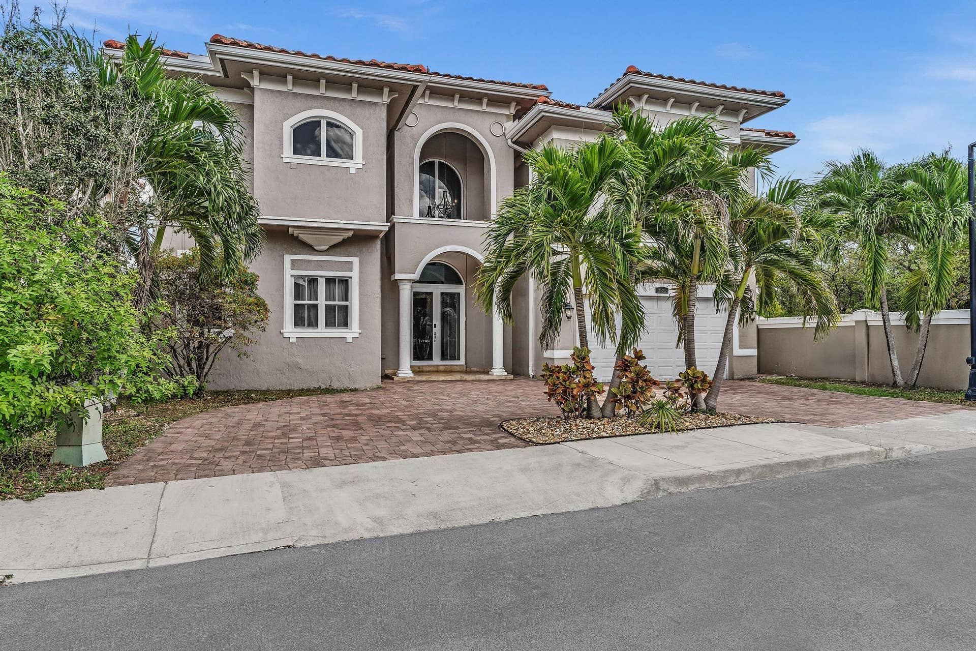 3521 FOREST VIEW Circle, Dania Beach, FL 33312 FPP00011