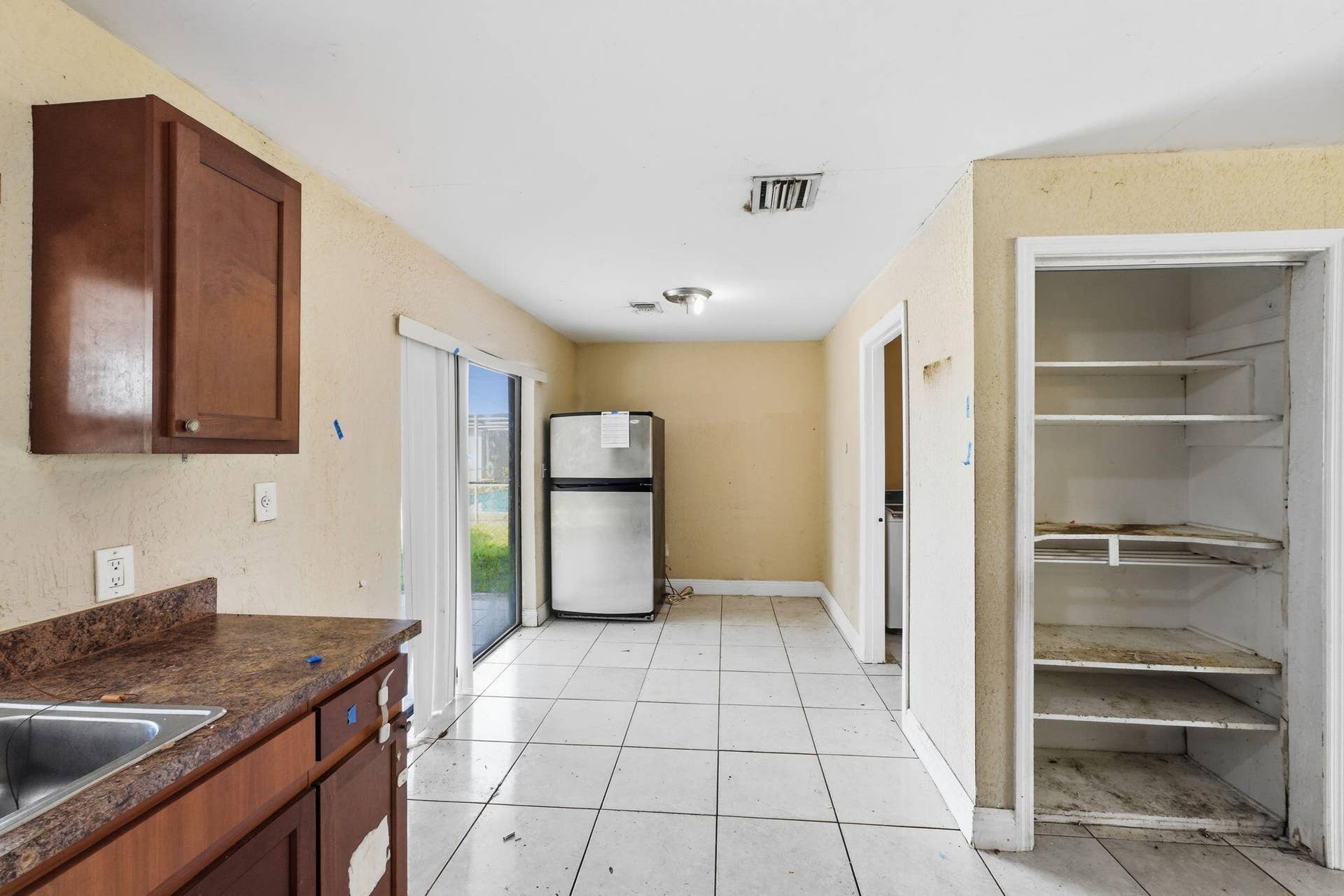 6516 SW 33RD Street, Miramar, FL 33023 008_ListerPros