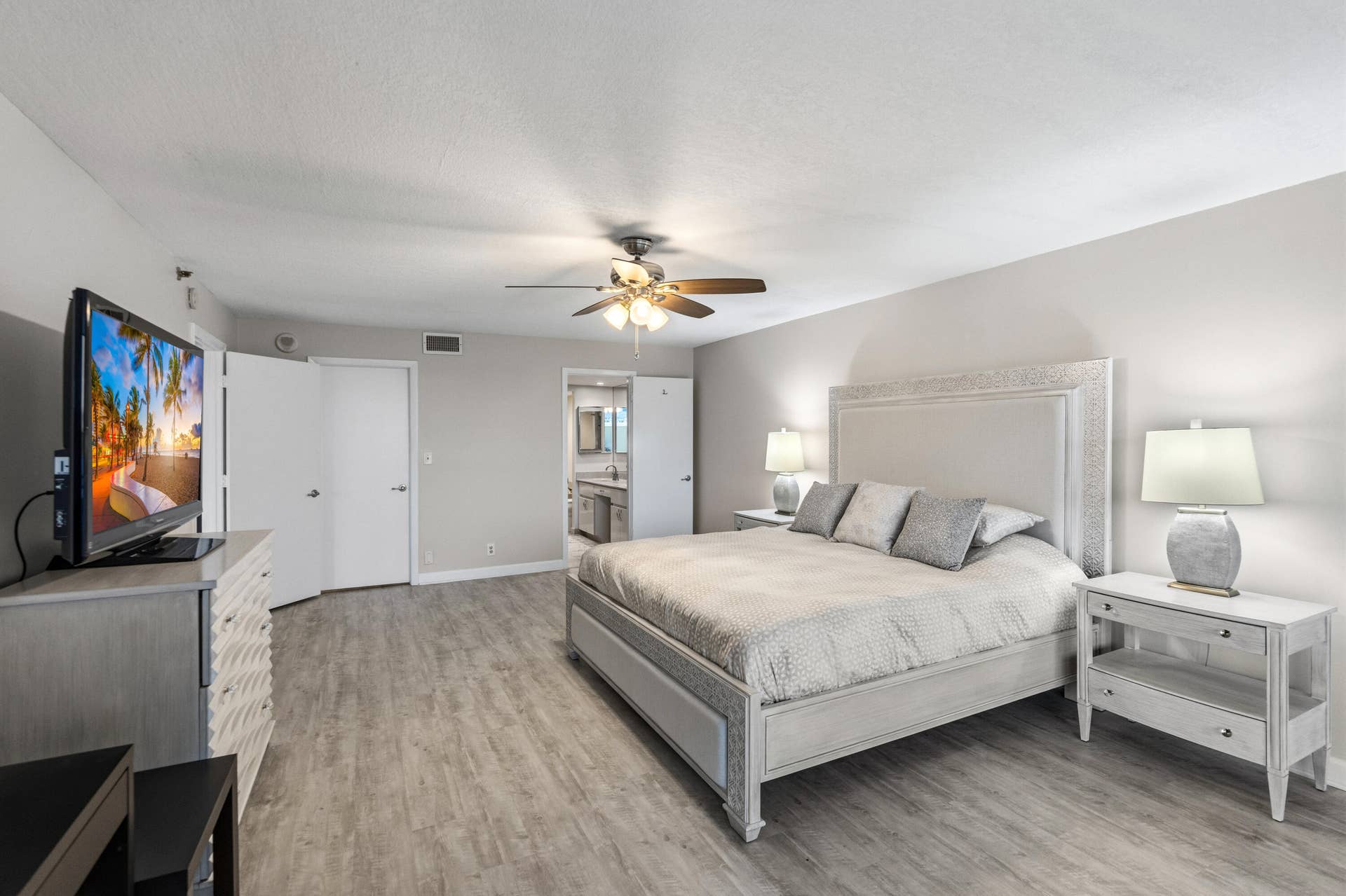 1167 HILLSBORO MILE, #509, Hillsboro Beach, FL 33062 PRIMARY BEDROOM