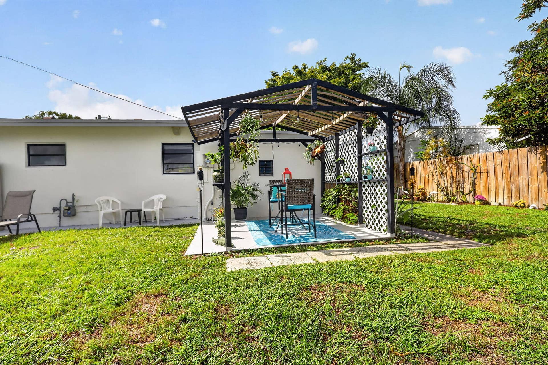 6533 SW 19TH Street, Miramar, FL 33023 Gazebo