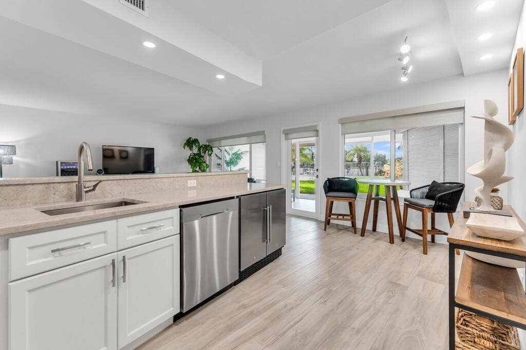 4848 NE 23RD Avenue, #8A, Fort Lauderdale, FL 33308 11_1024px