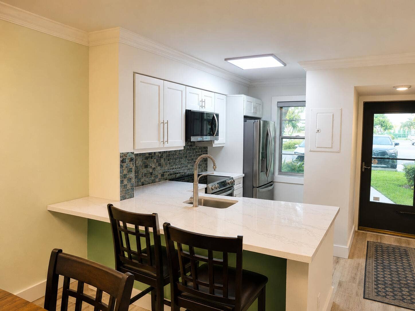2226 N CYPRESS BEND Drive, #103, Pompano Beach, Pompano Beach, FL 33069 Kitchen