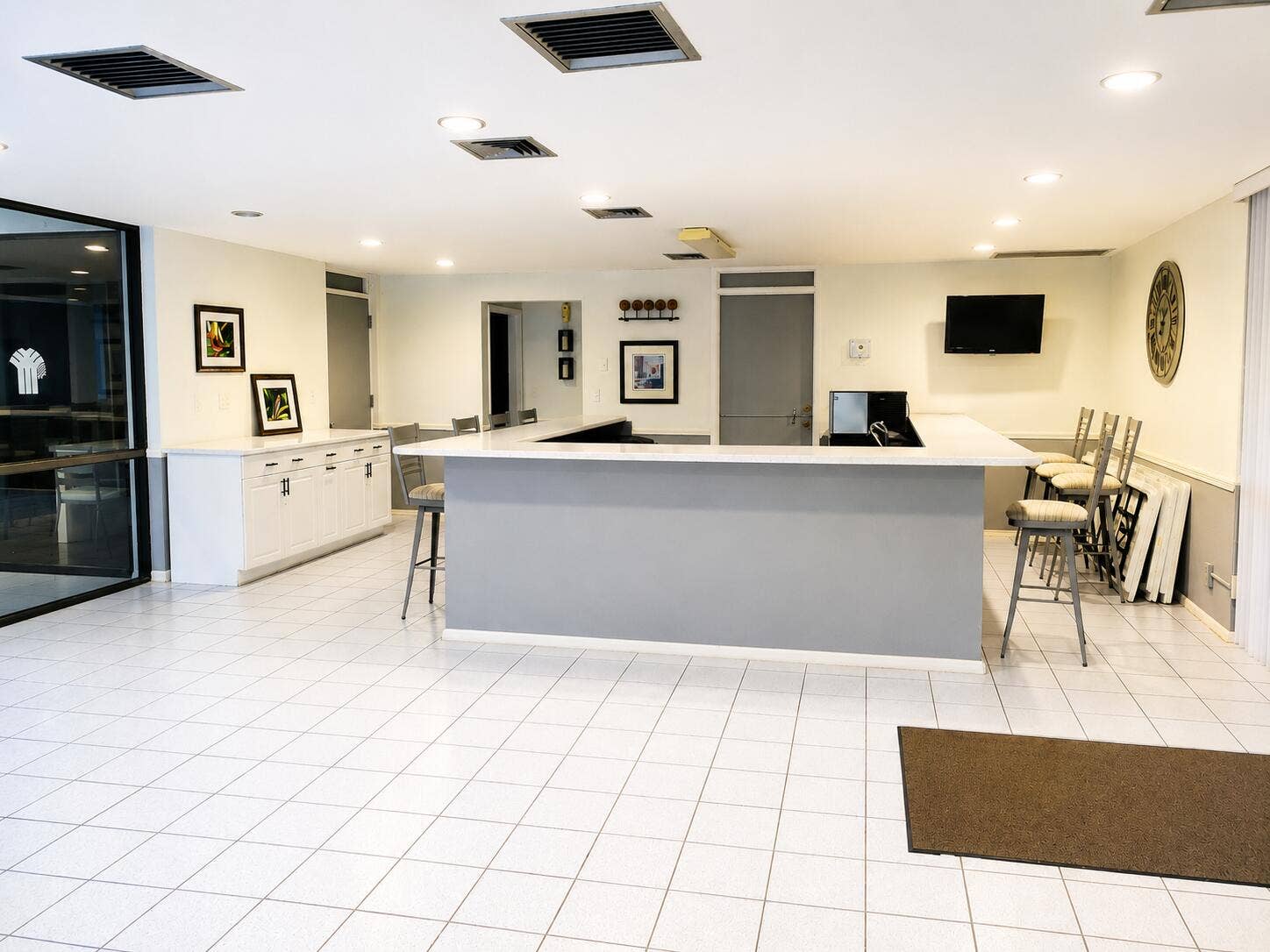 2226 N CYPRESS BEND Drive, #103, Pompano Beach, Pompano Beach, FL 33069 Community room