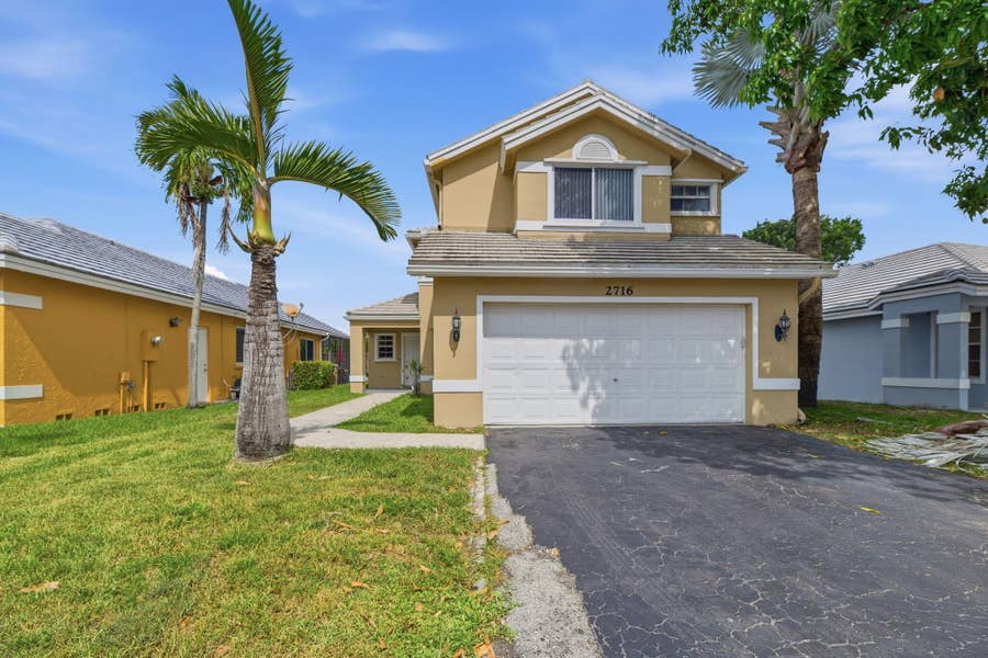 Property photo for 2716 Arrowwood Court, Davie, FL