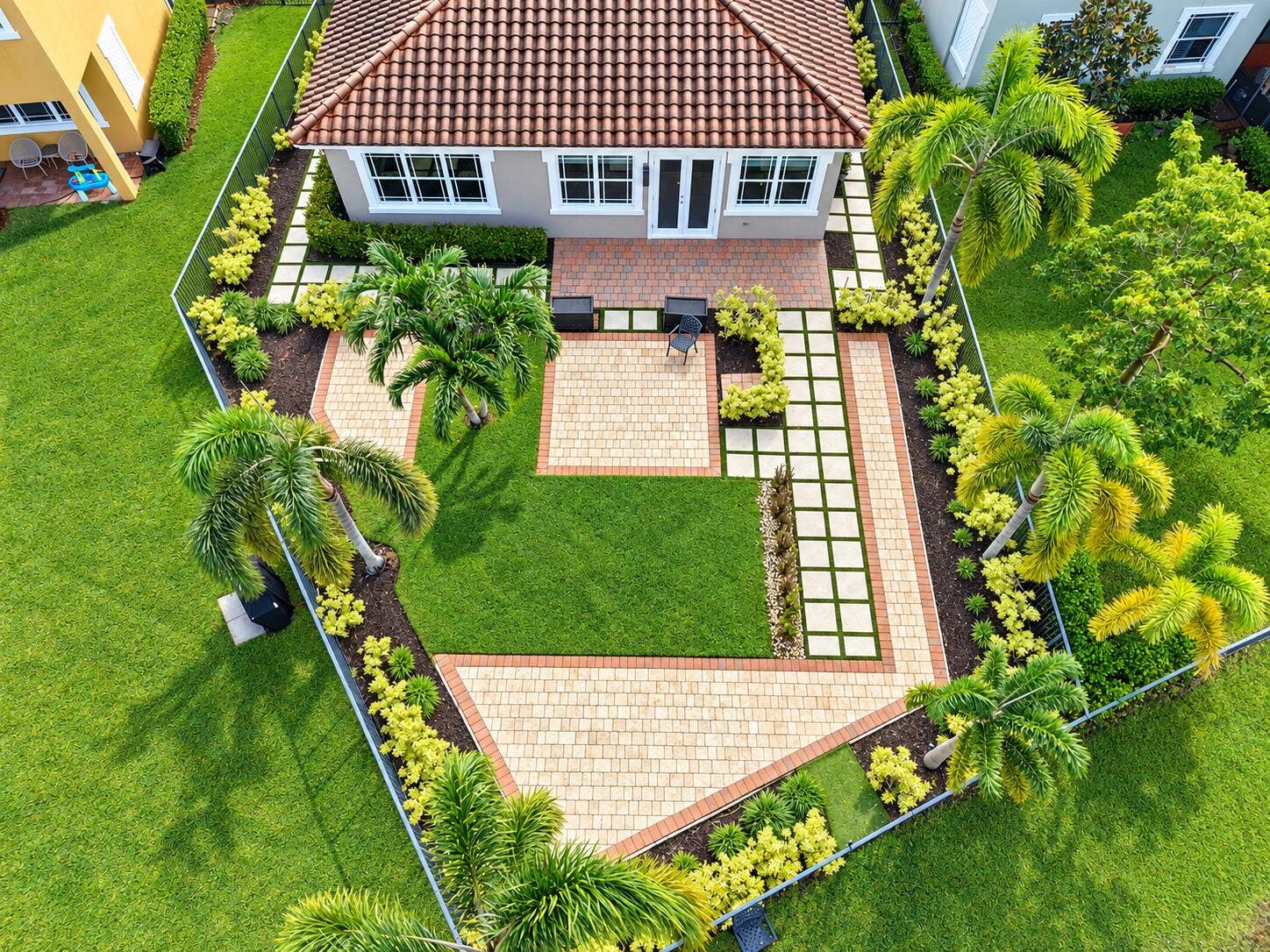 8561 LAKESIDE Bend, Parkland, FL 33076 Aerial Tropical Backyard Retreat