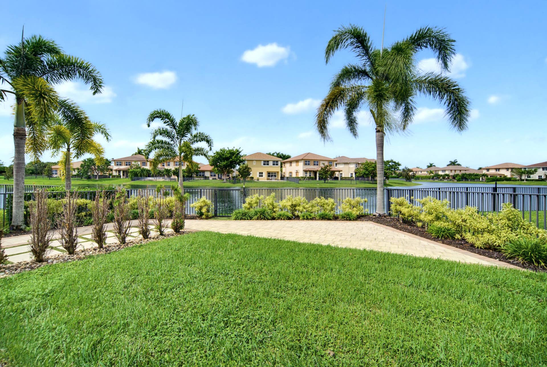 8561 LAKESIDE Bend, Parkland, FL 33076 A7_01487