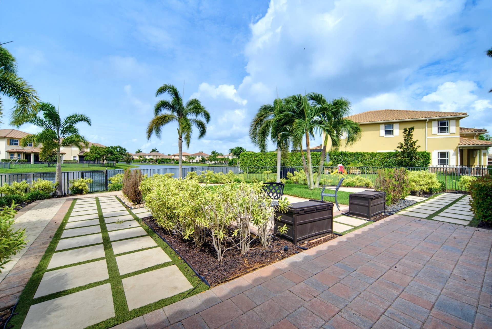 8561 LAKESIDE Bend, Parkland, FL 33076 A7_01432