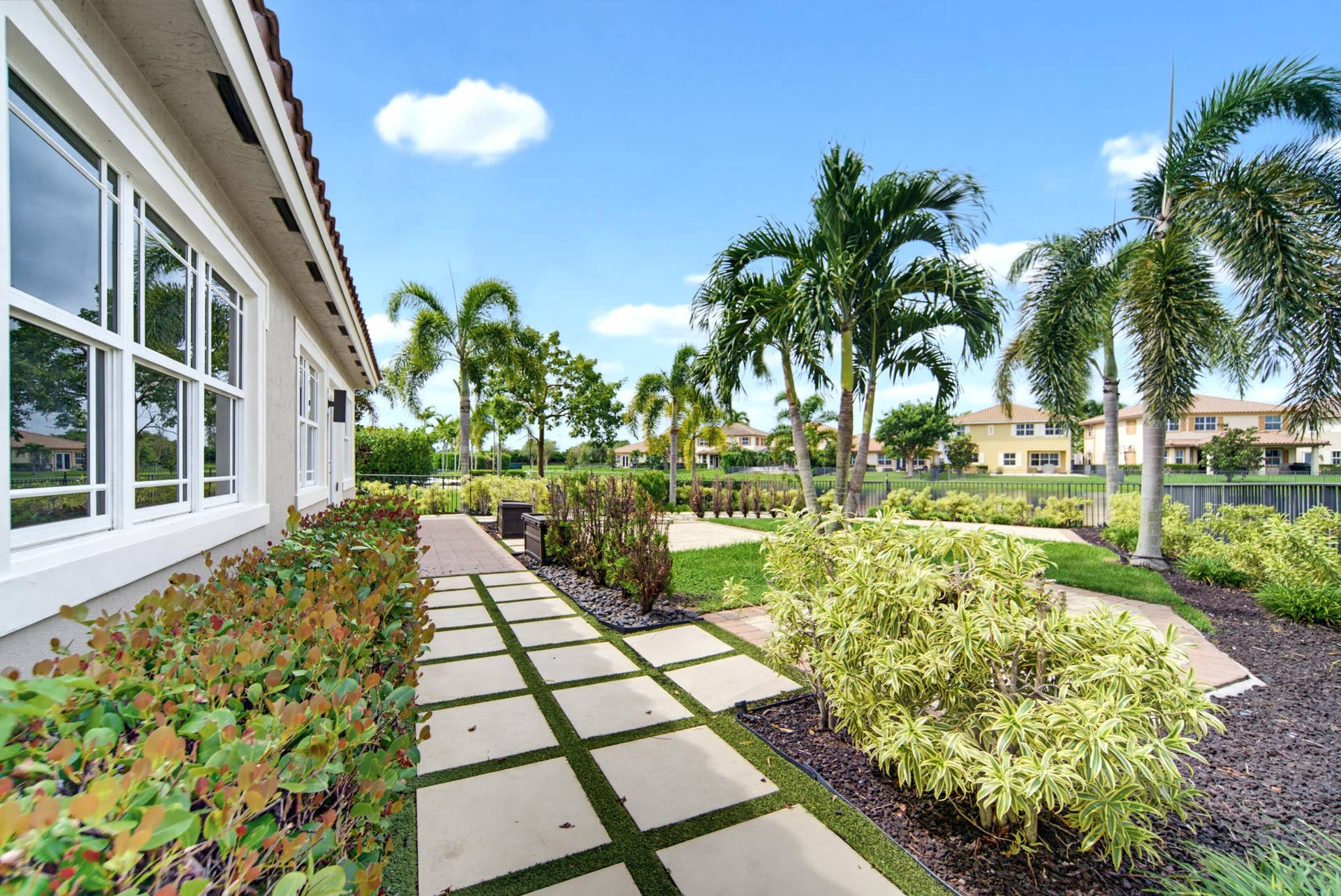 8561 LAKESIDE Bend, Parkland, FL 33076 A7_01457