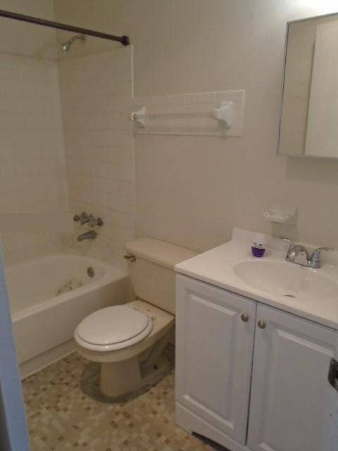 405 SW 13TH Place, #119, Deerfield Beach, Deerfield Beach, FL 33441 BATHROOM