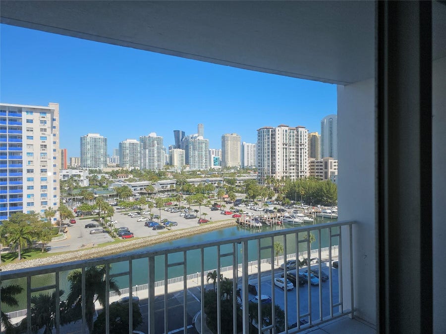 Property photo for 500 BAYVIEW Drive, #817, Sunny Isles Beach, FL