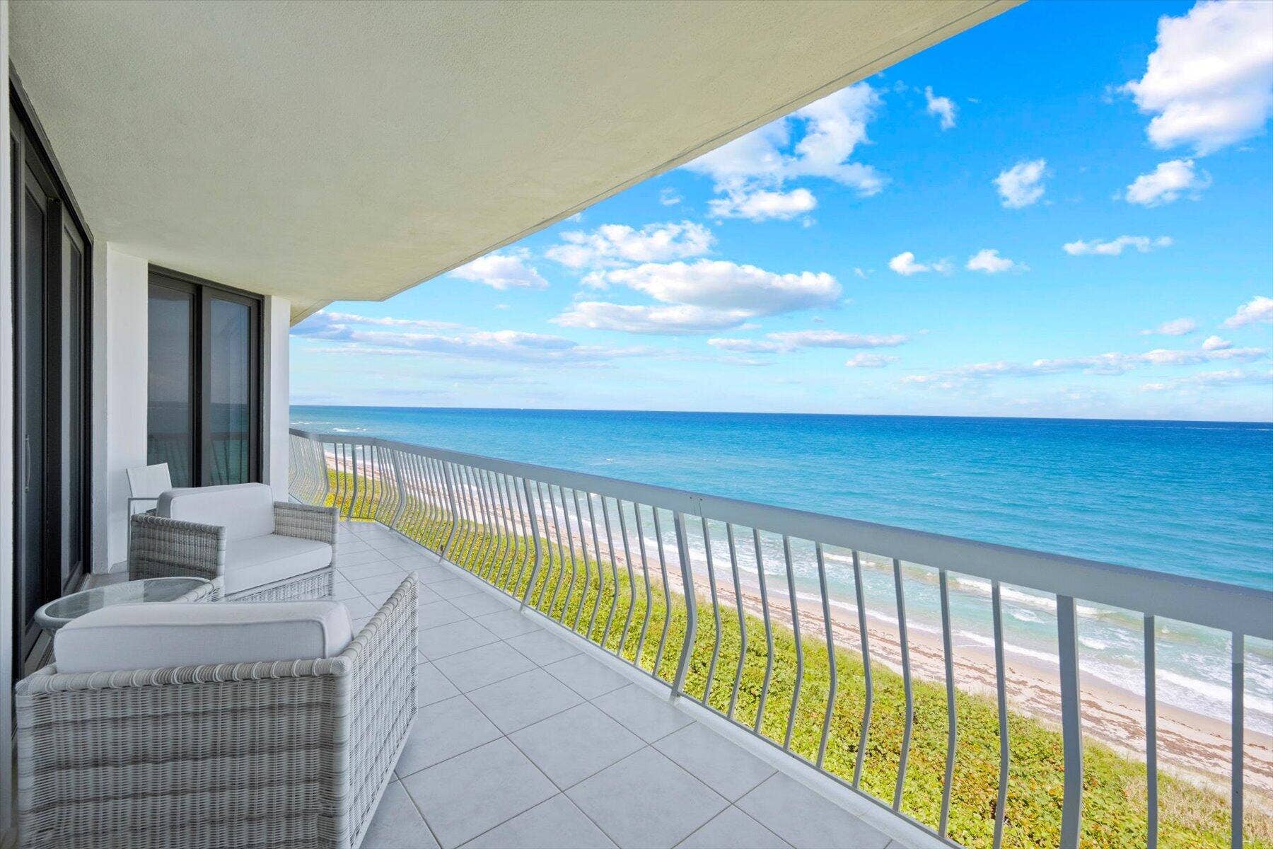 Wraparound Balcony
