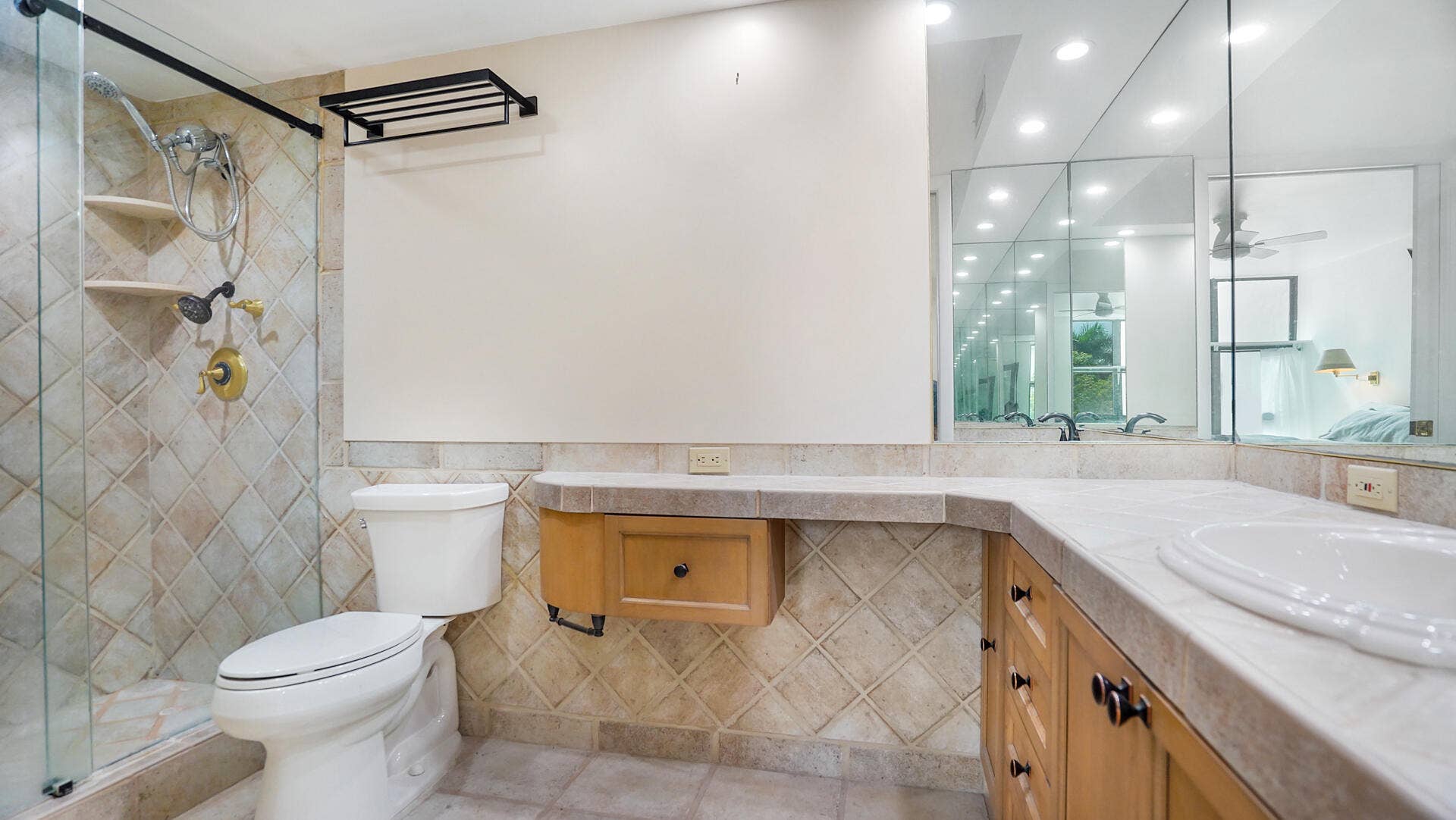 1201 River Reach Drive, #202, Fort Lauderdale, FL 33315 1201 River Reach Dr 202, Fort Lauderdale