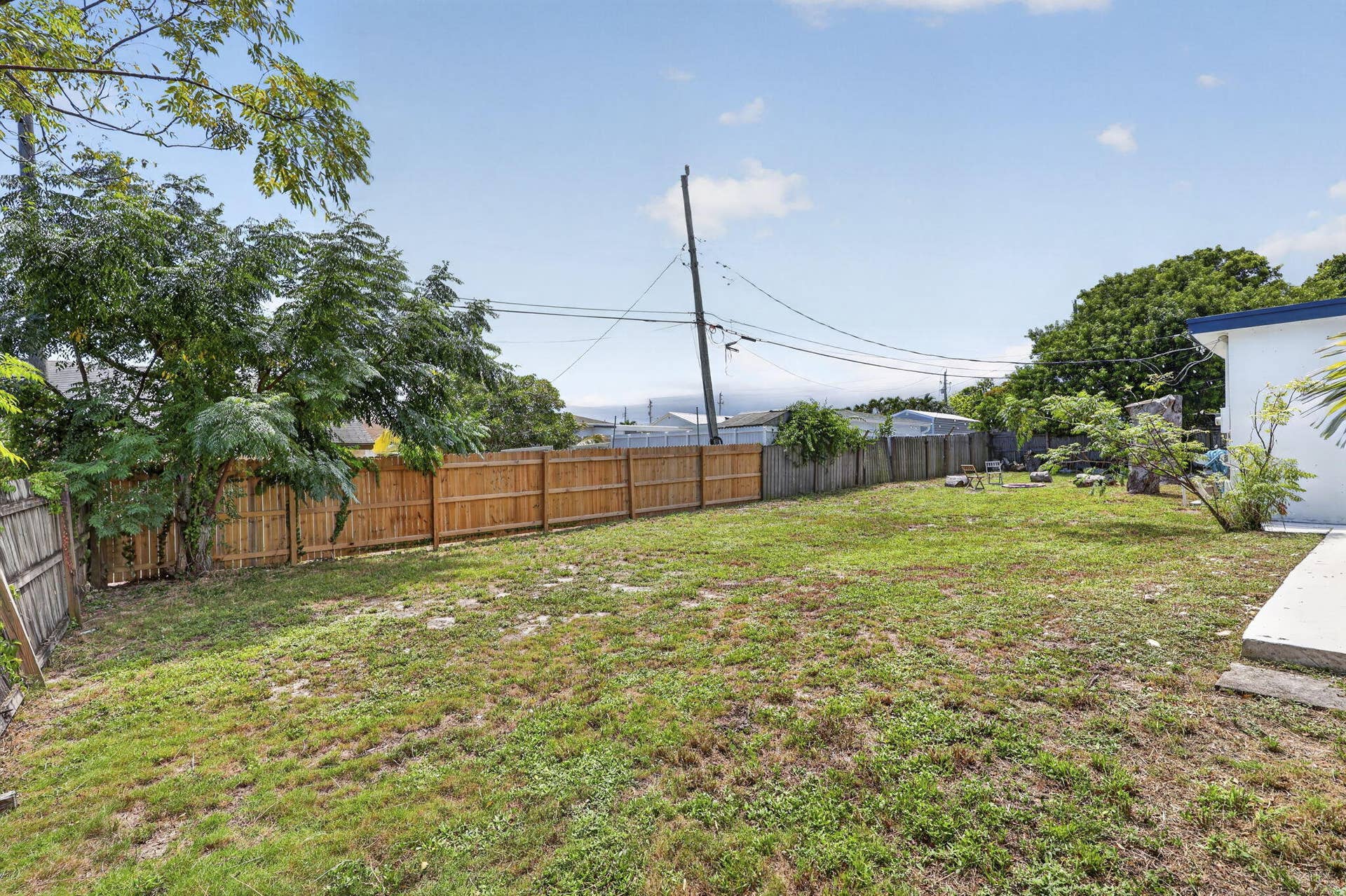 840 Bradley Street, West Palm Beach, FL 33405 Fenced Yard!