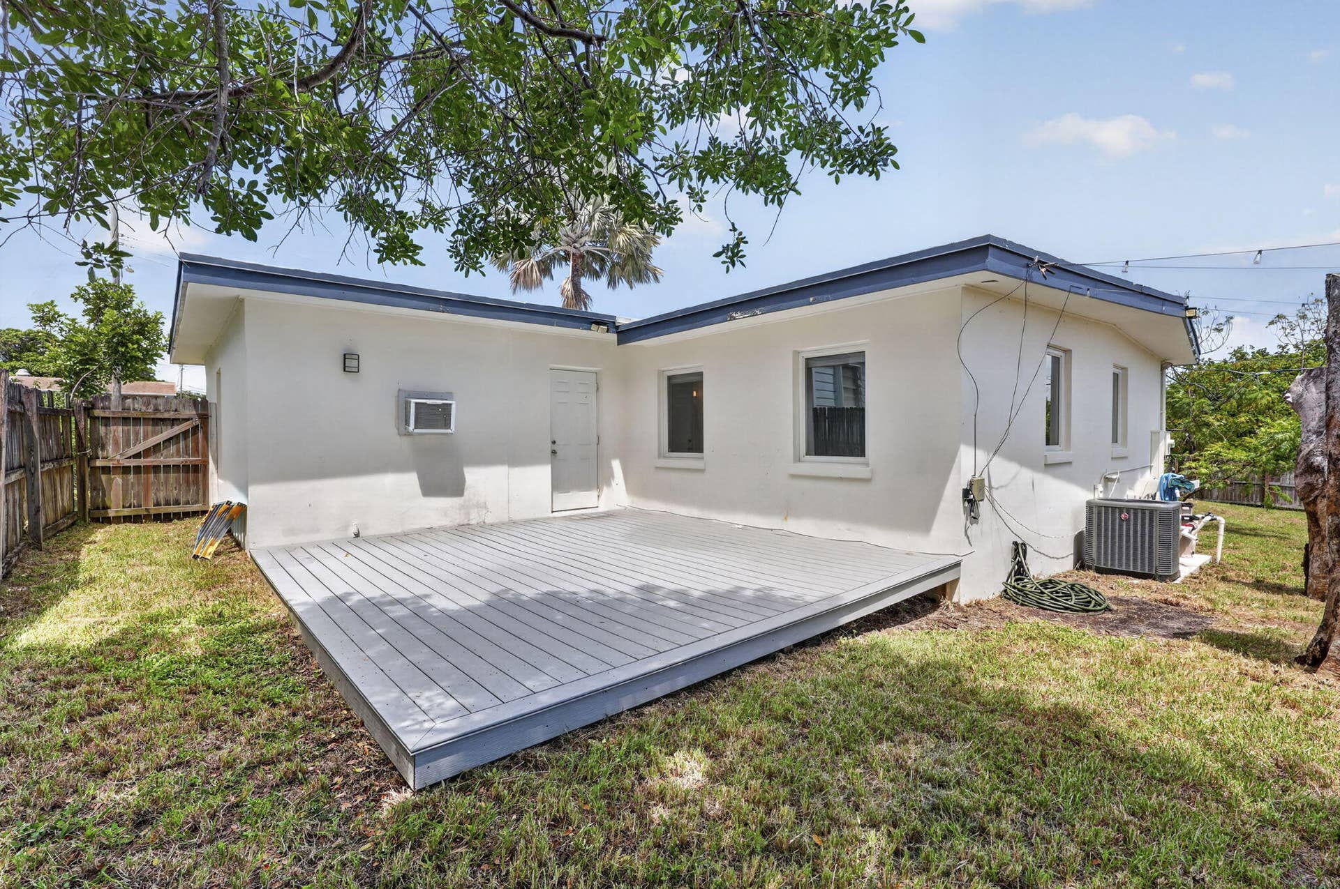 840 Bradley Street, West Palm Beach, FL 33405 Deck off home