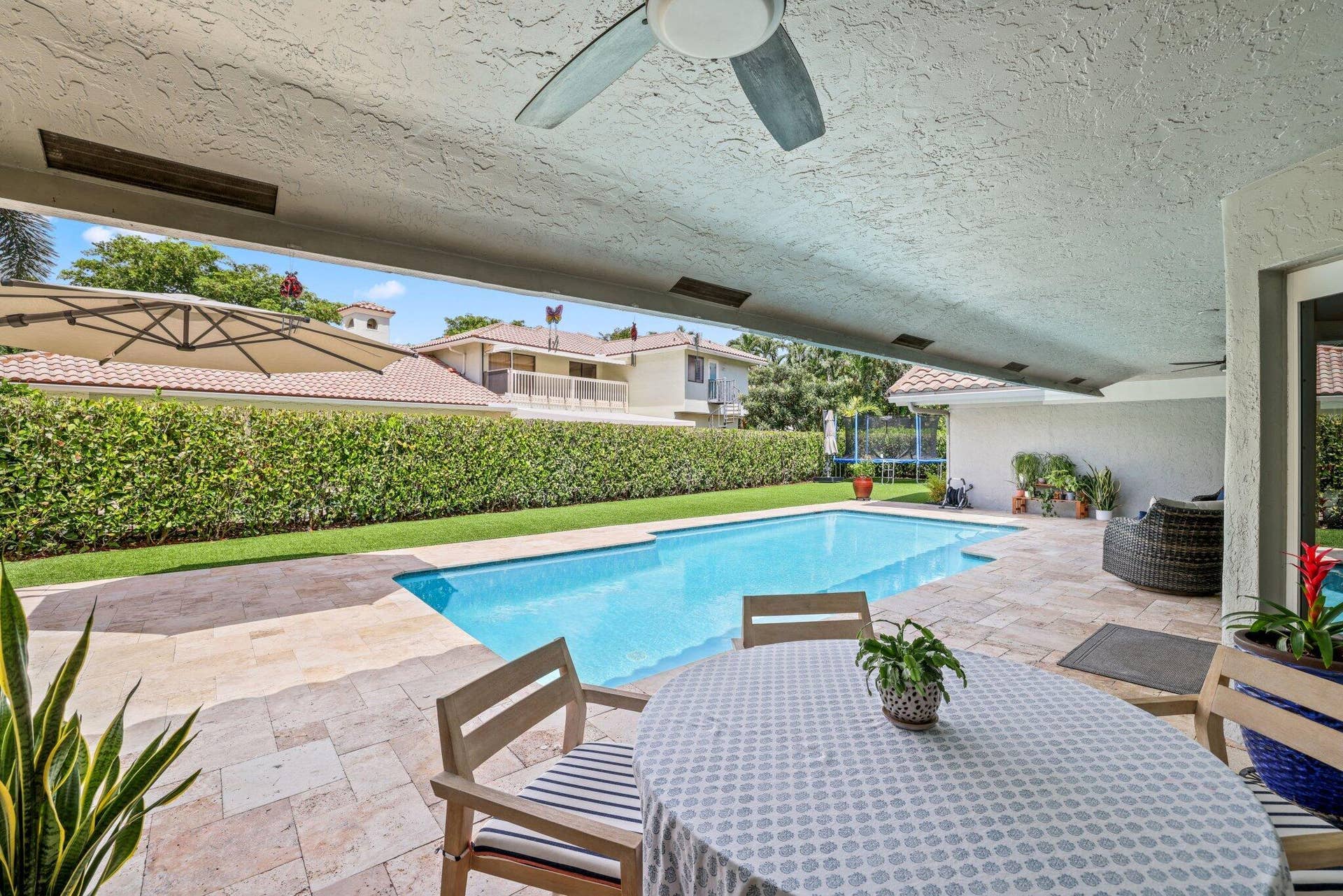 2911 NW 28th Terrace - 36.jpg-SMALL