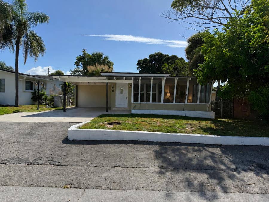 Property photo for 108 SE 10th Avenue, #Front, Pompano Beach, FL