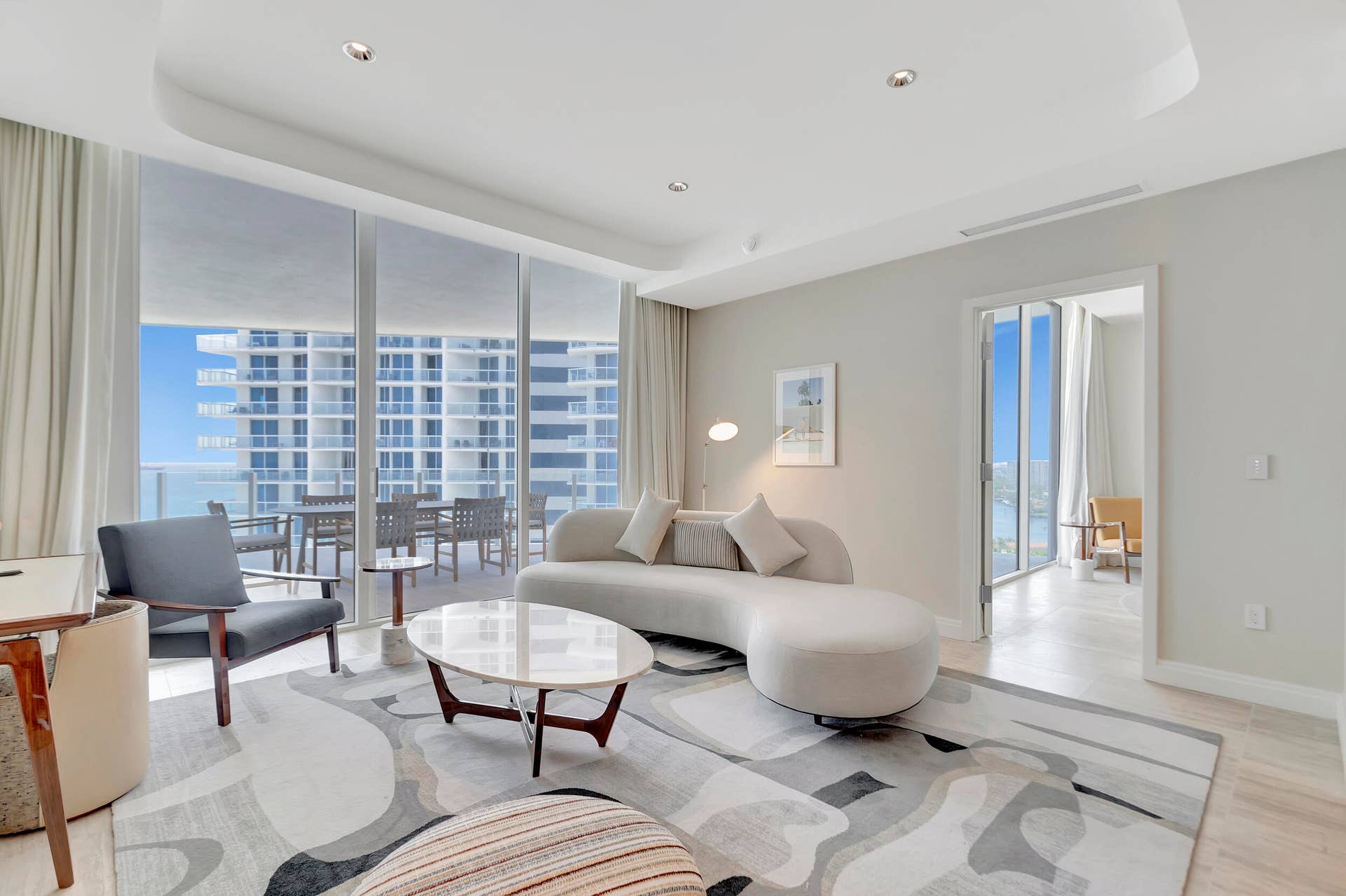 525 N FORT LAUDERDALE BEACH Boulevard, #1707, Fort Lauderdale, FL 33304 09__g6i5052