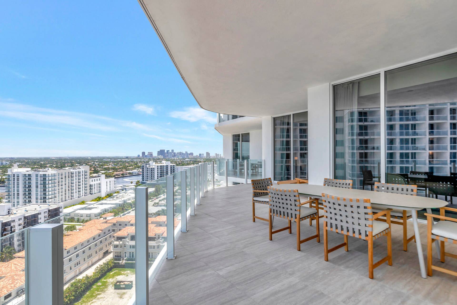525 N FORT LAUDERDALE BEACH Boulevard, #1707, Fort Lauderdale, FL 33304 29__g6i5152