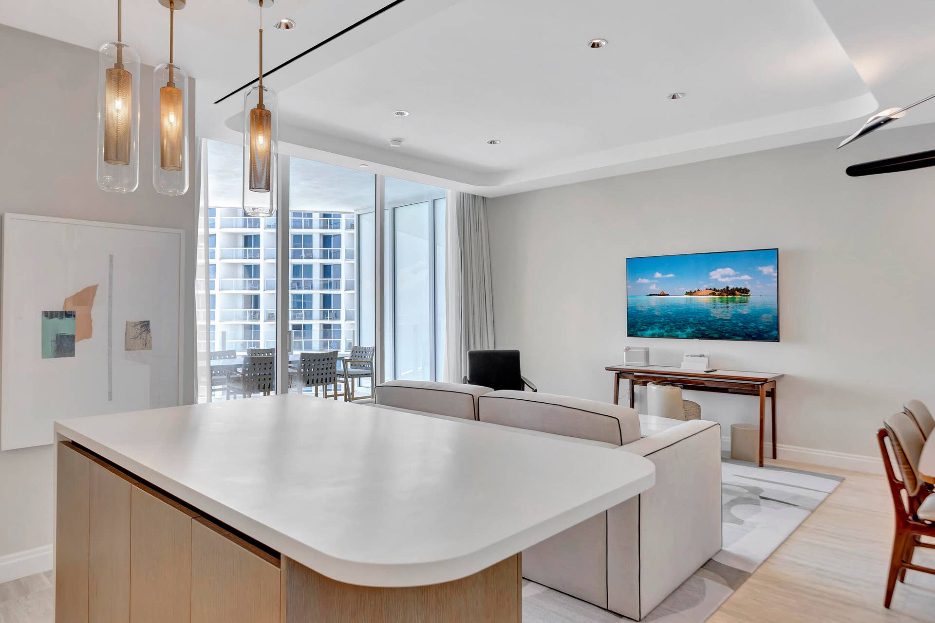 525 N FORT LAUDERDALE BEACH Boulevard, #1705, Fort Lauderdale, FL 33304 10__g6i4737