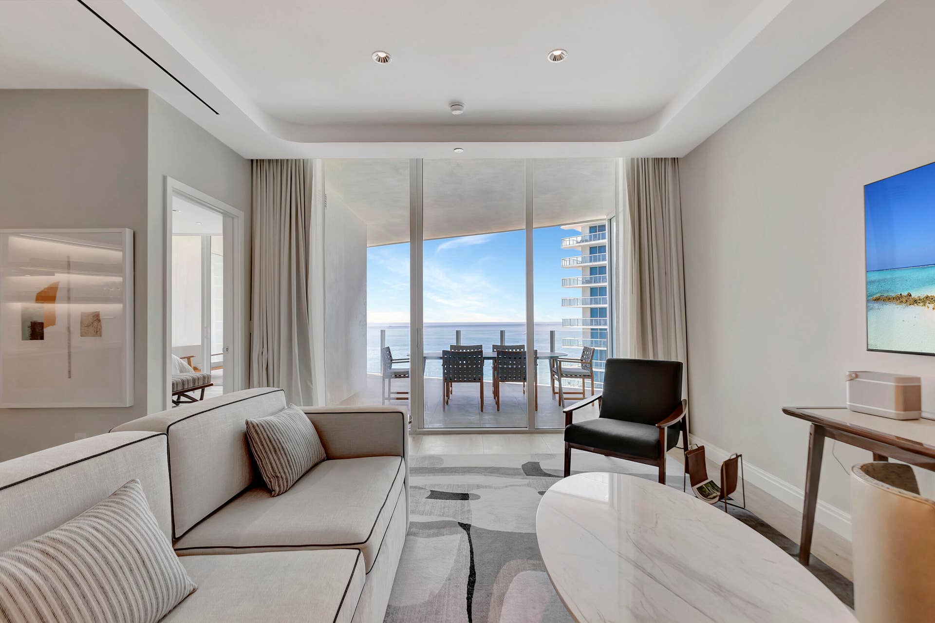 525 N FORT LAUDERDALE BEACH Boulevard, #1705, Fort Lauderdale, FL 33304 04__g6i4707