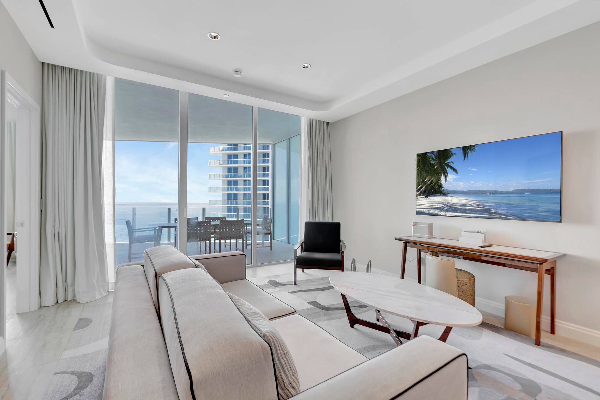 525 N FORT LAUDERDALE BEACH Boulevard, #1705, Fort Lauderdale, FL 33304 05__g6i4712