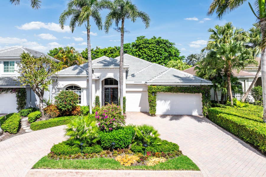 Property photo for 114 Vintage Isle Lane, Palm Beach Gardens, FL