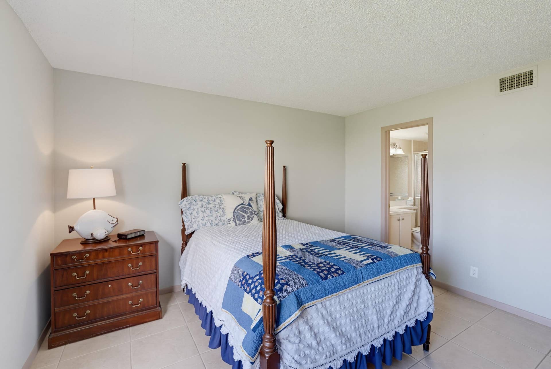 331 Knotty Pine Circle, #C-1, Greenacres, FL 33463 DSC05909