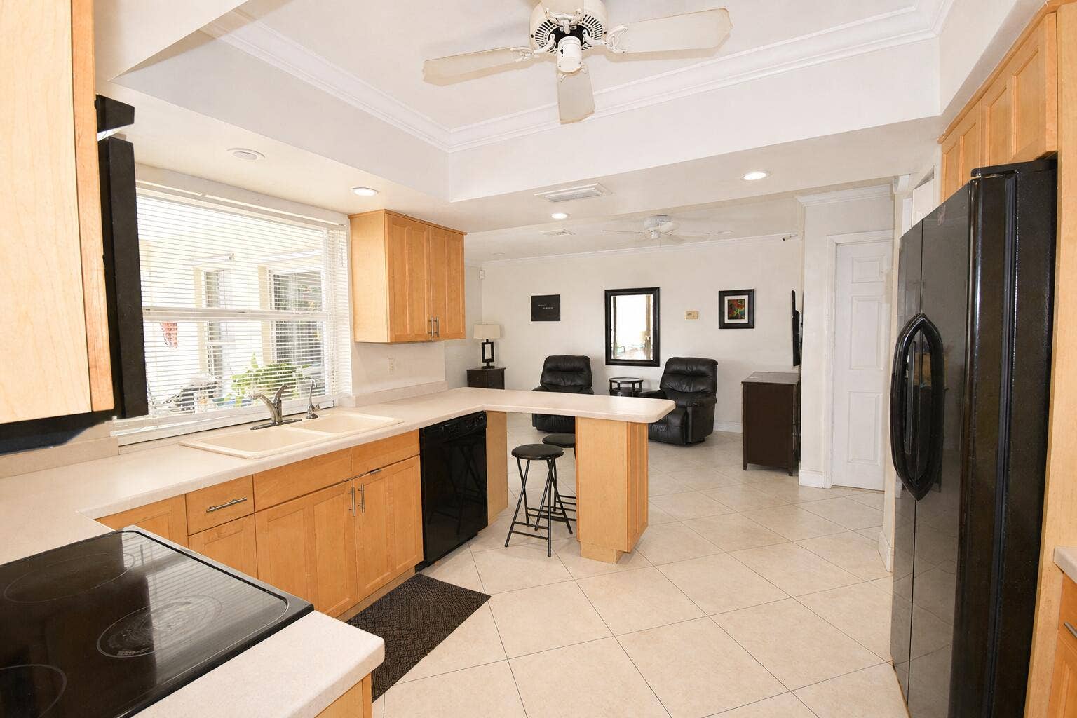 630 WEST Drive, Delray Beach, FL 33445 630 West Dr kit 2