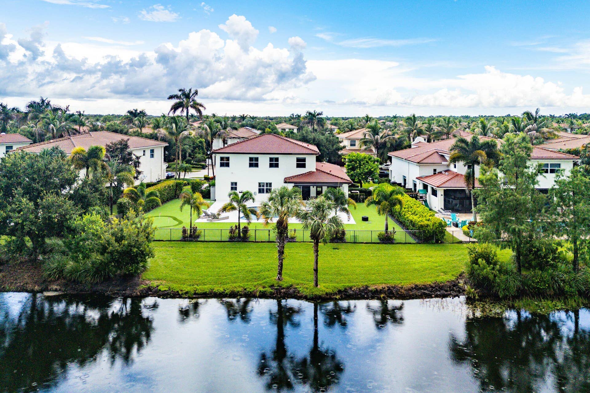 141 UMBRELLA Place, Jupiter, FL 33458 055-141UmbrellaPlace-Jupiter-FL-33458-SM