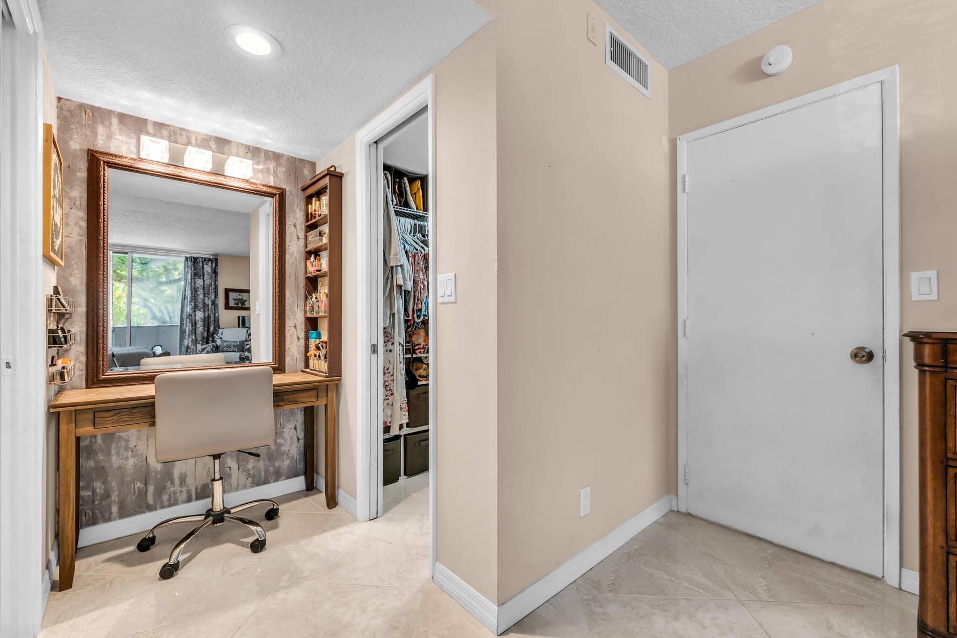 3201 N COURSE Lane E, #212, Pompano Beach, FL 33069 21