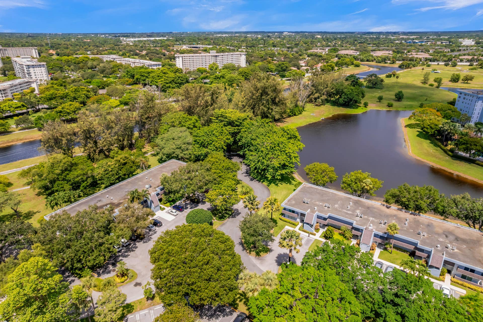 3201 N COURSE Lane E, #212, Pompano Beach, FL 33069 50