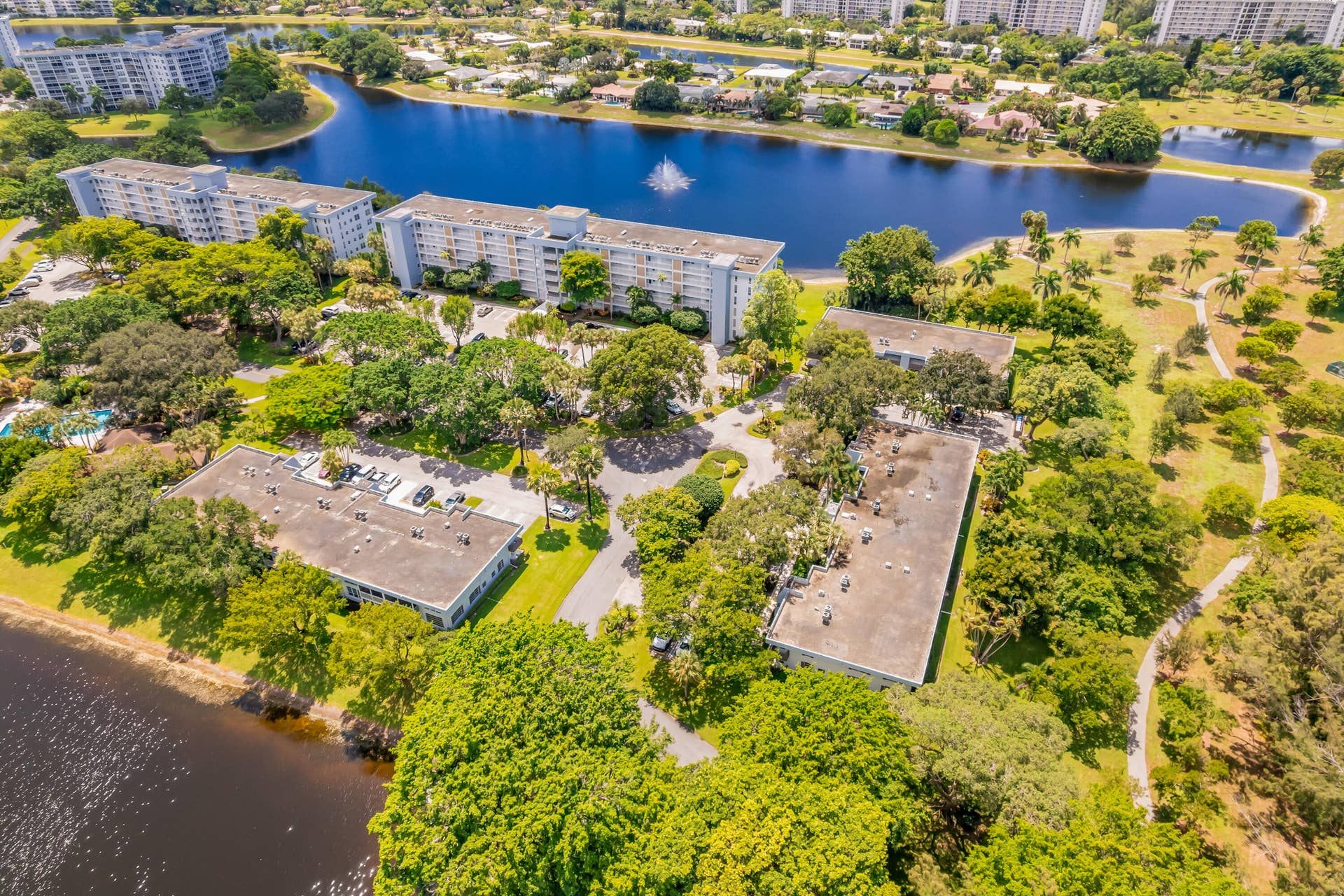 3201 N COURSE Lane E, #212, Pompano Beach, FL 33069 47