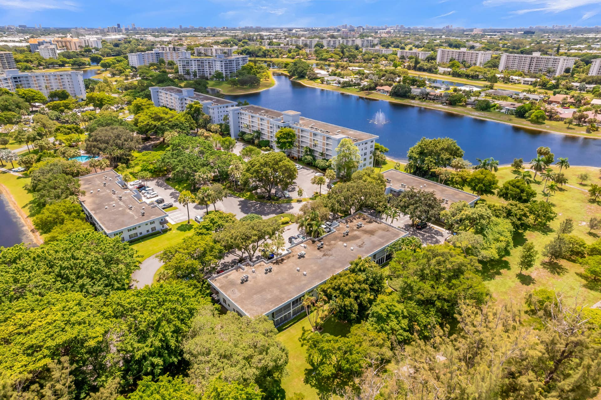 3201 N COURSE Lane E, #212, Pompano Beach, FL 33069 48