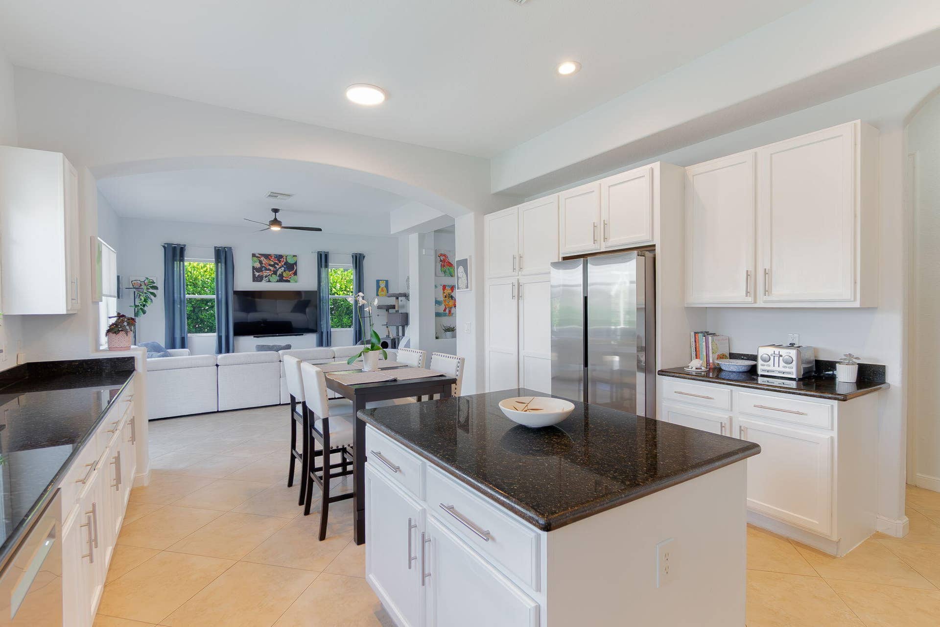 Huge kitchen!