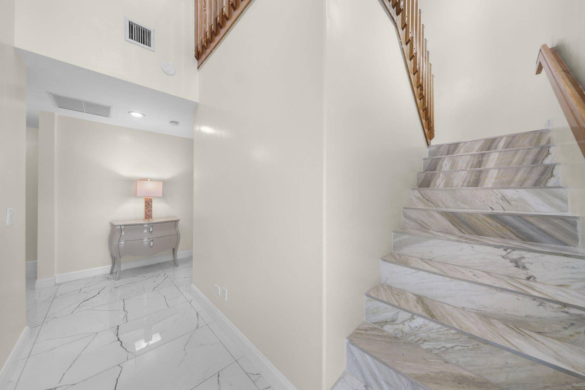 4406 Southwest 35th Avenue - 1.jpg-SMALL